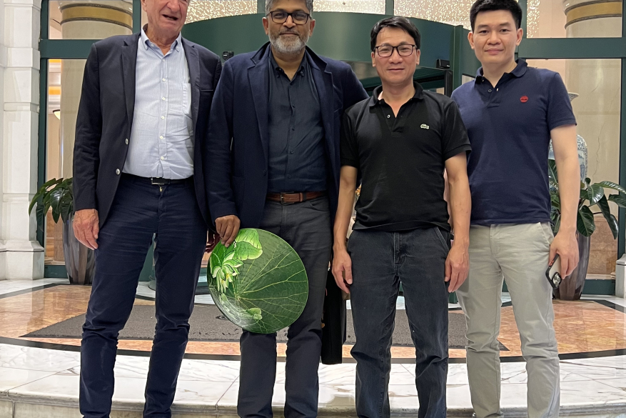 E Hospital anniversary endoscopic cardiac surgery meeting, Hanoi, Vietnam.
